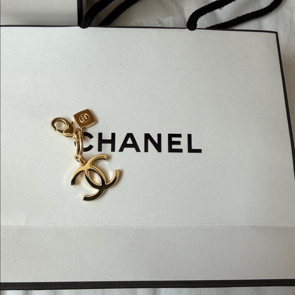 CHANEL Accessories - CHANEL Gold Logo Key Holder